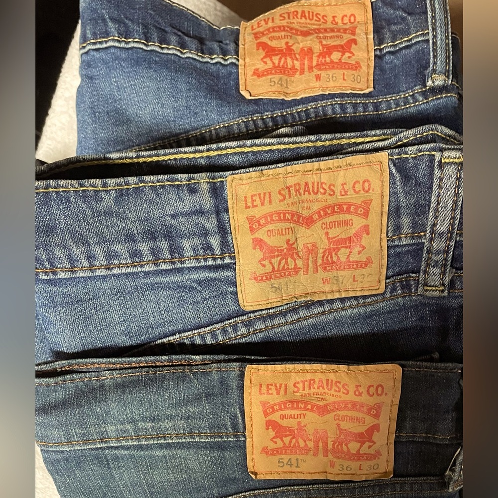 2 36x30 Levi's 541 Athletic Fit Jeans